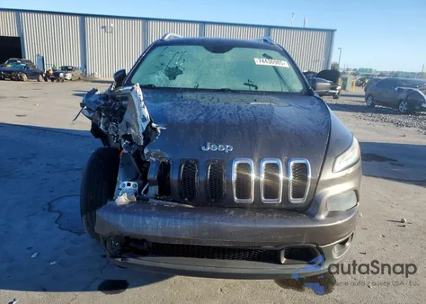 2016 Jeep Cherokee Latitude из США, поврежденный, VIN 1C4PJLCB0GW264482